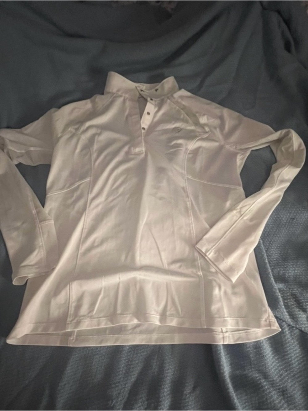 Ariat Top